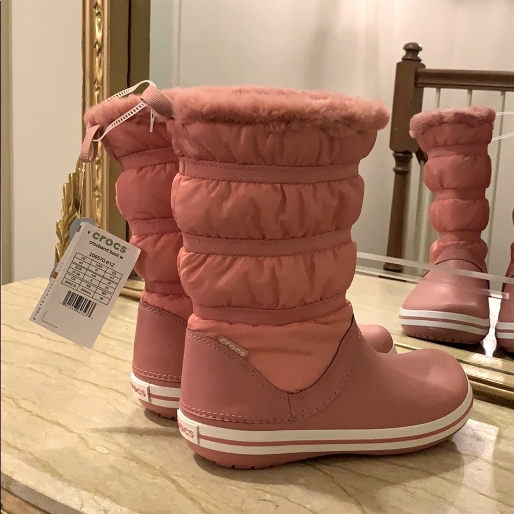 NWT Crocs Crocband Boot. Size 7. - Picture 4 of 12